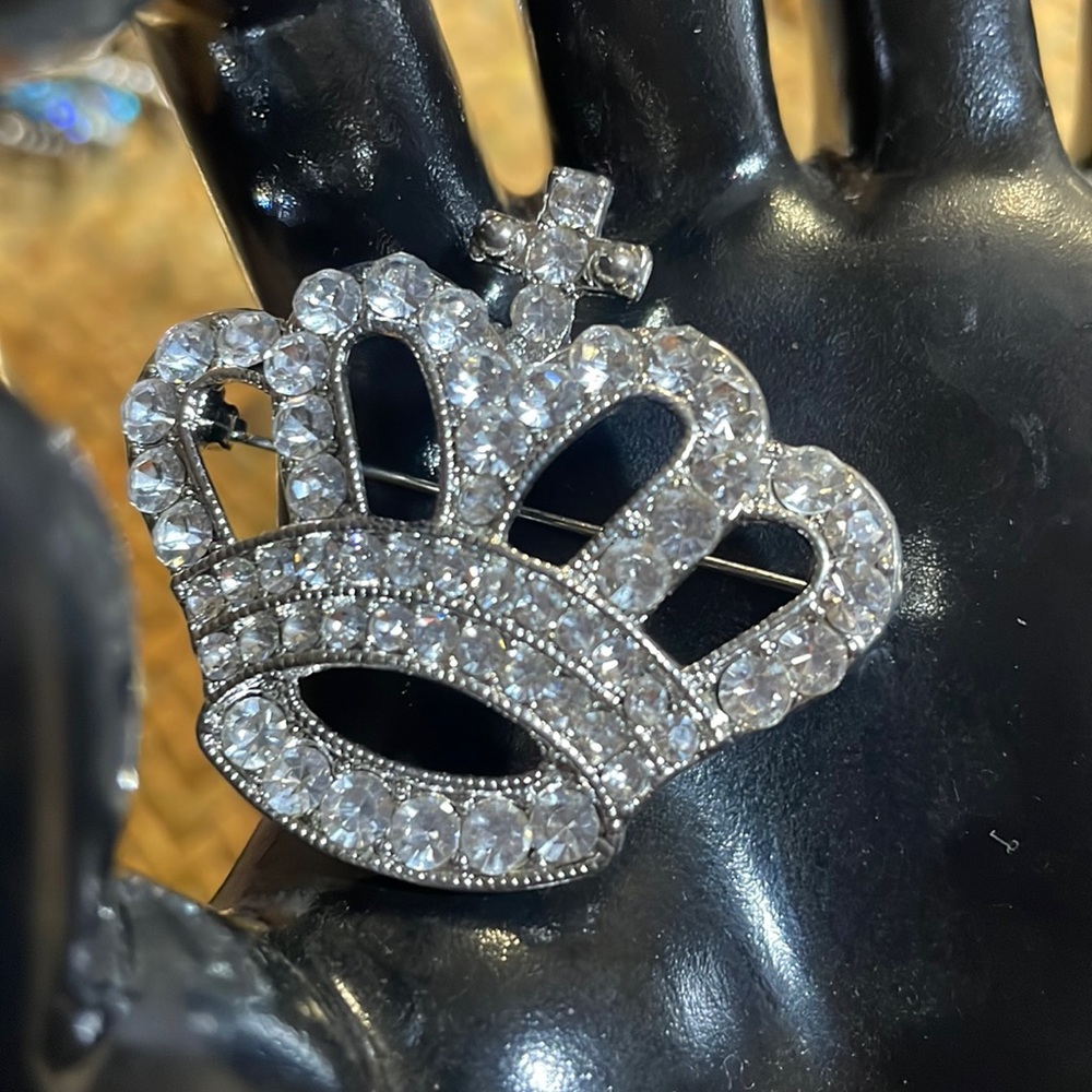 Women's Crown Brooch with Crystals
